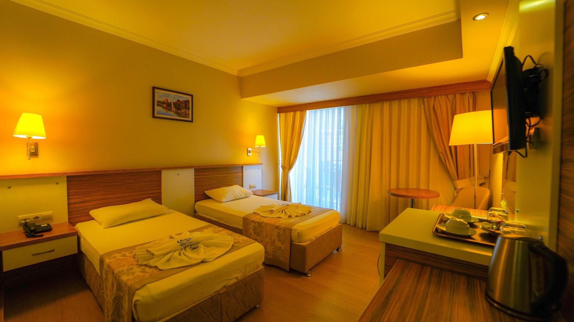 Aes Club Hotel 올루데니스 외부 사진