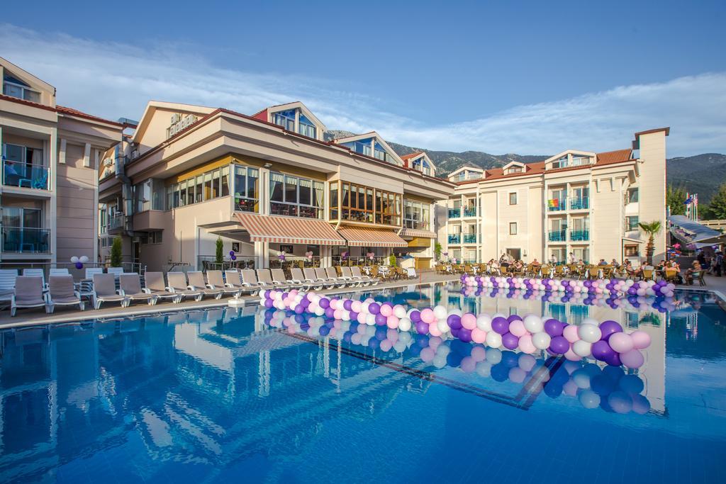 Aes Club Hotel 올루데니스 외부 사진