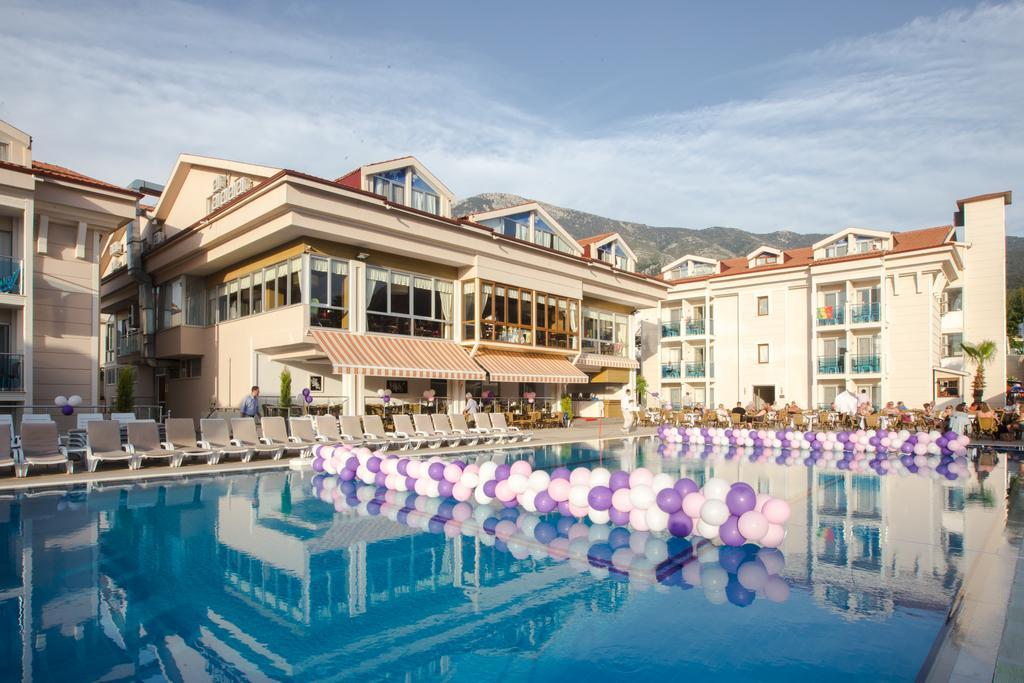Aes Club Hotel 올루데니스 외부 사진